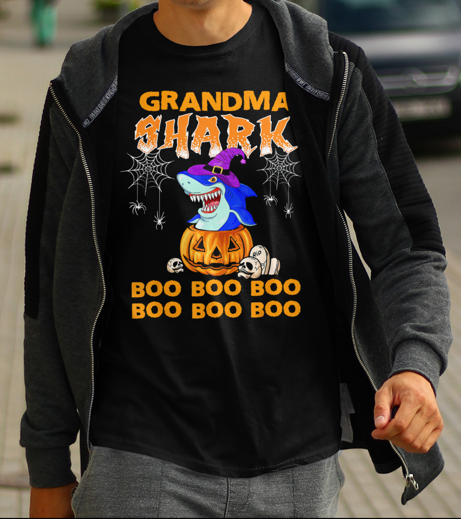 Grandma Shark Halloween Boo Boo Pumpkin Spider Webs T-Shirt