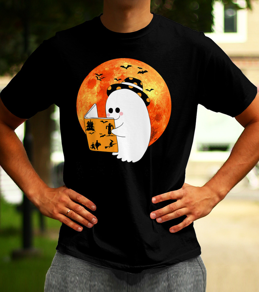 Halloween Ghost Reading Boo Books With Orange Moon And Bats T-Shirt