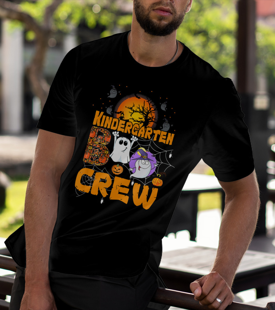 Kindergarten Boo Crew Halloween Teacher Ghosts Pumpkin Moon T-Shirt
