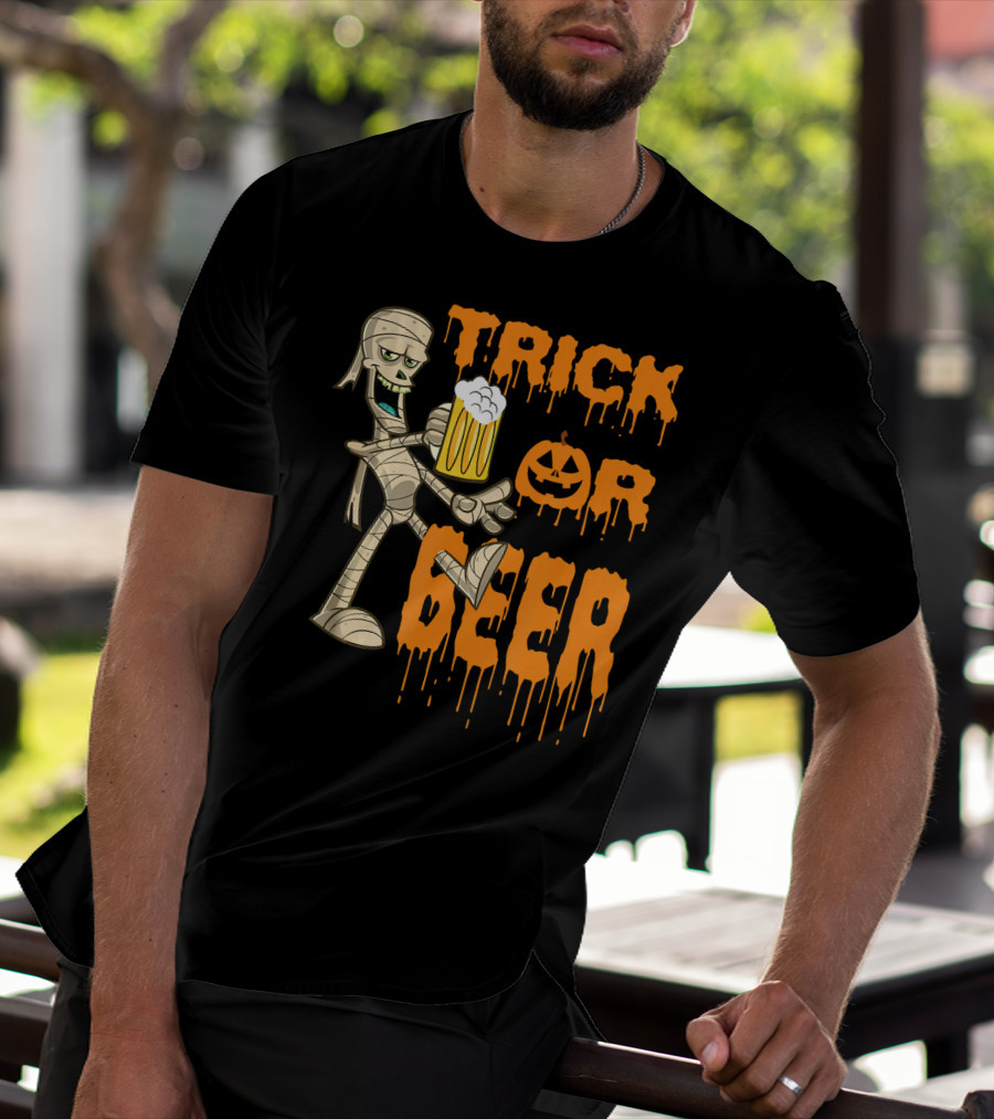 Trick Or Beer Mummy With Pumpkin And Mug T-Shirt
