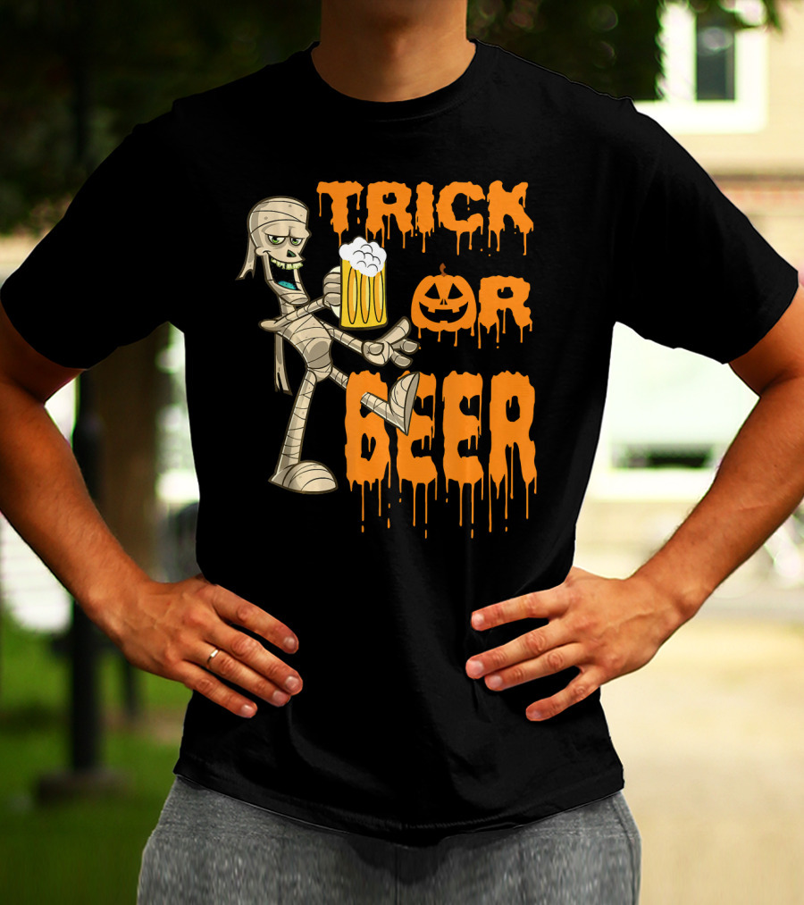 Trick Or Beer Mummy With Pumpkin And Mug T-Shirt