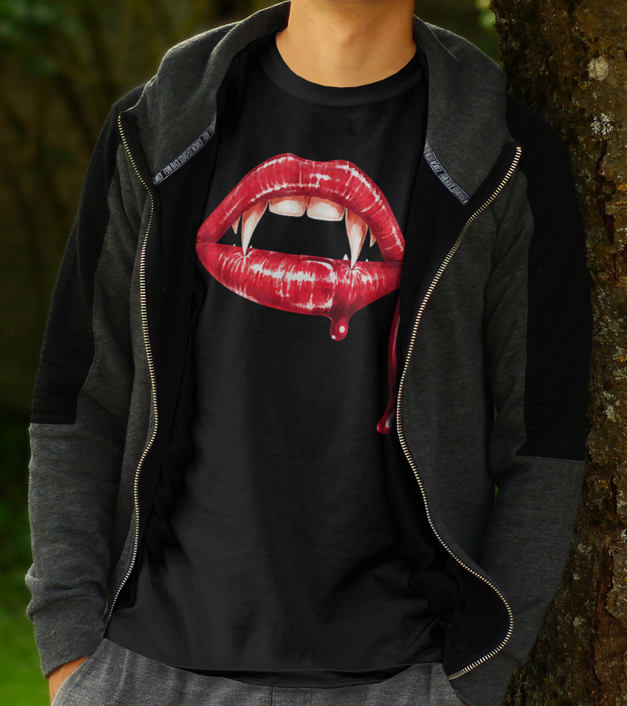 Awesome Vampire Fangs Lips With Blood Dripping Dracula T-Shirt