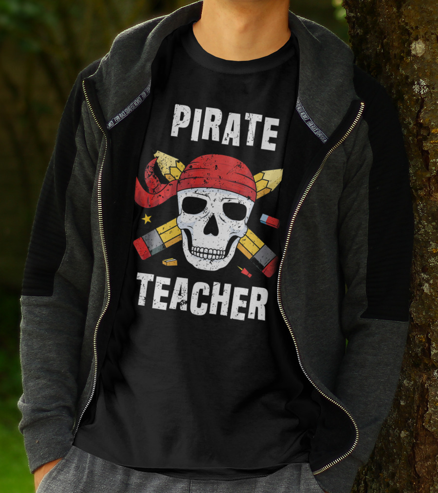 Pirate Teacher Skull With Pencils And Bandana T-Shirt