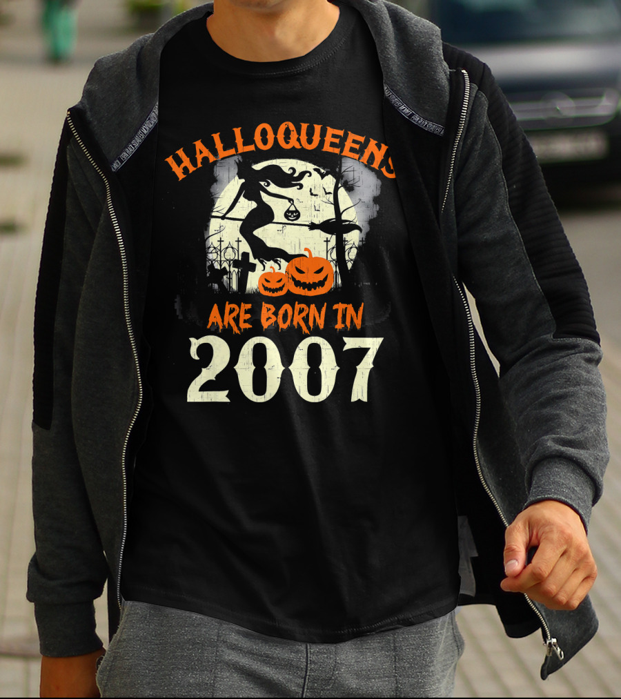 Halloqueens Born In 2007 Halloween Witch Pumpkins Graveyard Scene T-Shirt