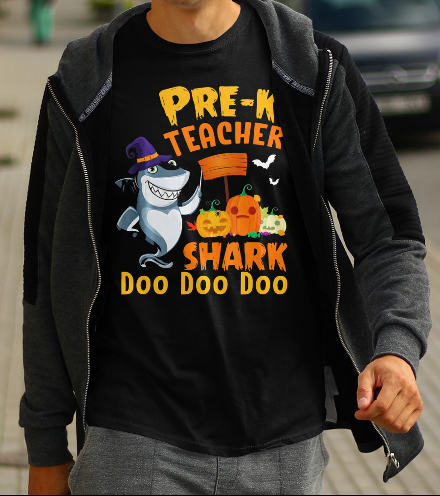Pre-K Teacher Shark Doo Doo Doo Halloween Witch Pumpkins Bats T-Shirt