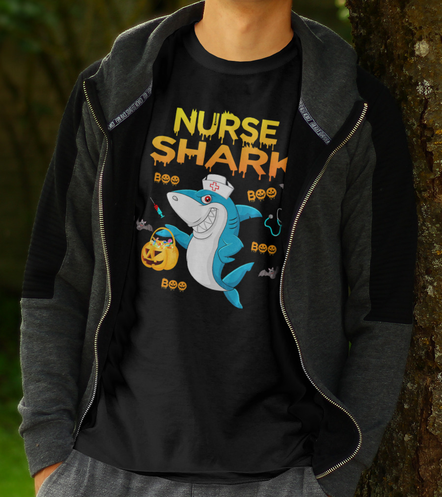Nurse Shark Halloween Boo Pumpkin Bats Stethoscope T-Shirt