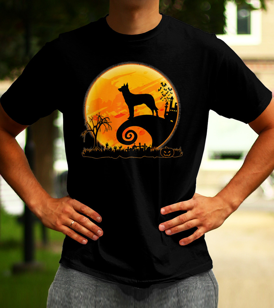 Beauceron Dog Halloween Moon Spooky Night Scene T-Shirt