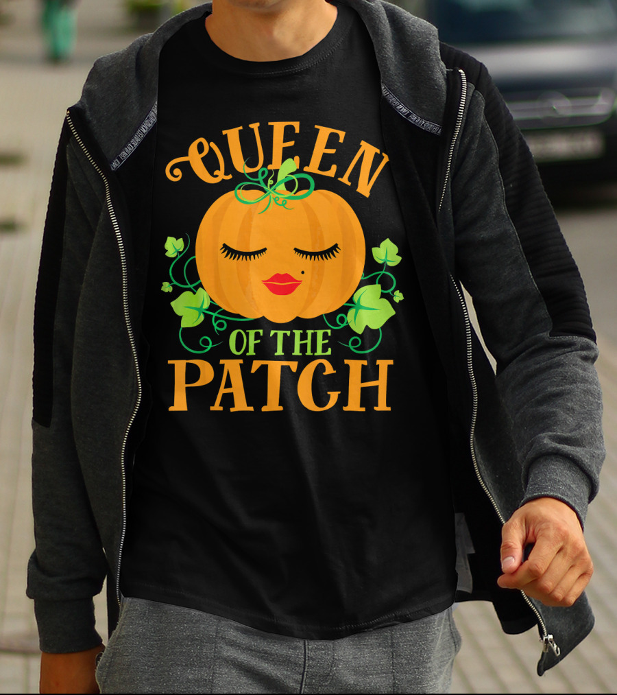 Queen Pumpkin Of The Patch With Vines And Lips T-Shirt