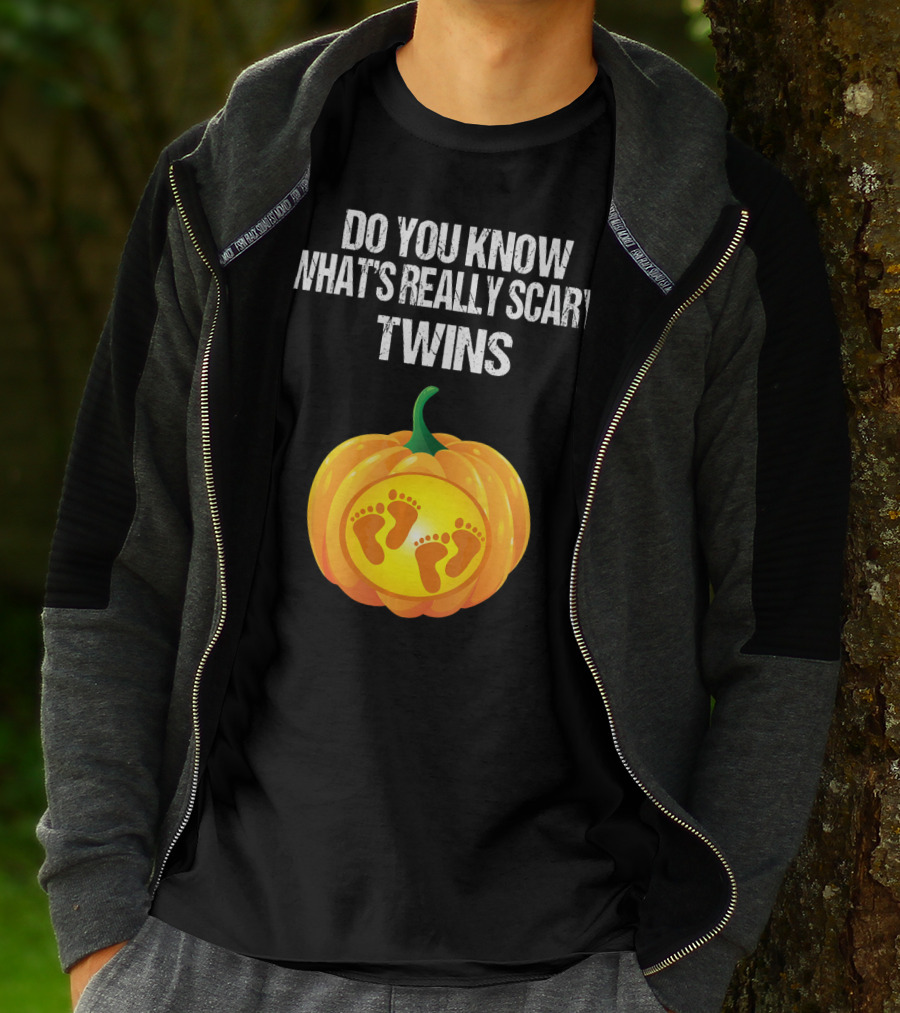 Do You Know What's Really Scary? Twins Pumpkin Belly Pregnancy Announcement T-Shirt
