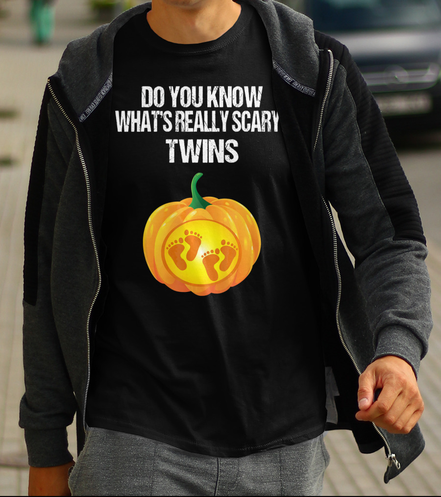 Do You Know What's Really Scary? Twins Pumpkin Belly Pregnancy Announcement T-Shirt