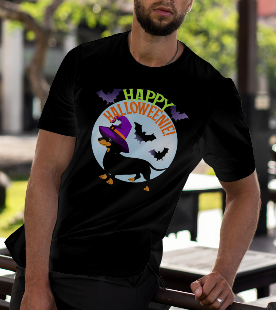 Happy Halloweenie Dachshund Wiener Dog Witch Hat Bats T-Shirt