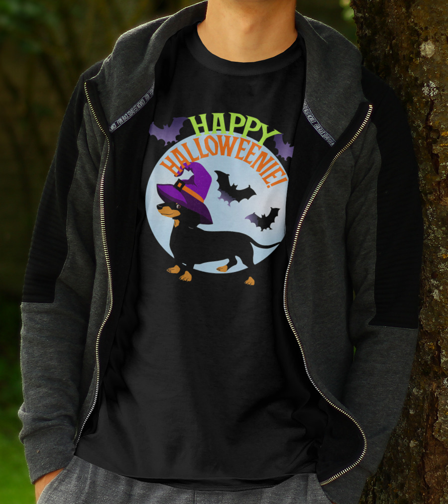 Happy Halloweenie Dachshund Wiener Dog Witch Hat Bats T-Shirt
