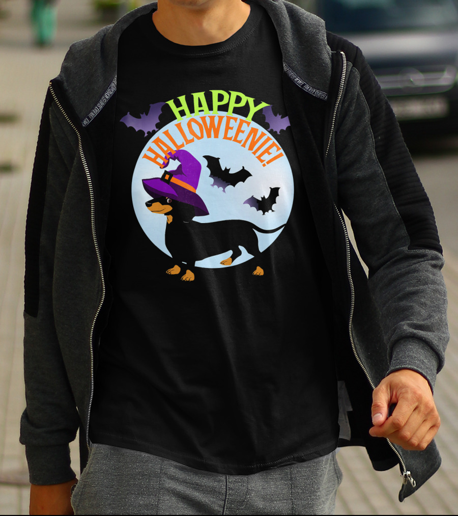 Happy Halloweenie Dachshund Wiener Dog Witch Hat Bats T-Shirt