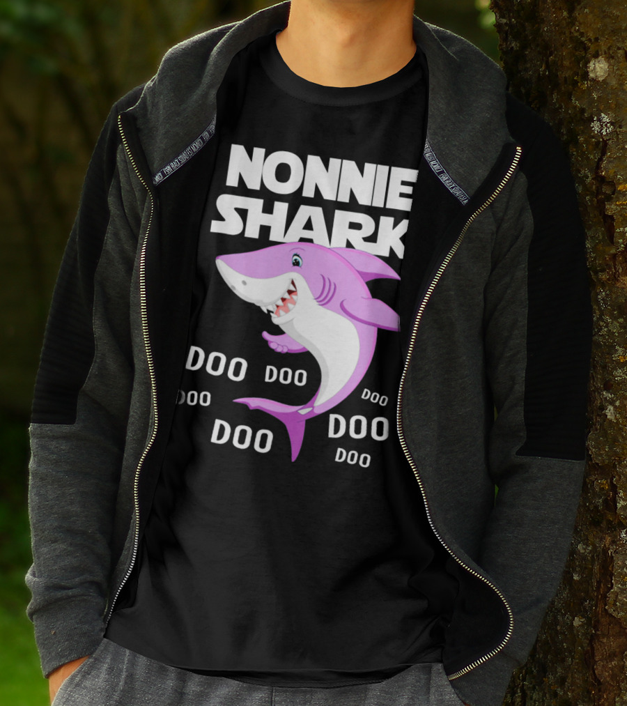 Nonnie Shark Doo Doo Doo Grandma Gift T-Shirt
