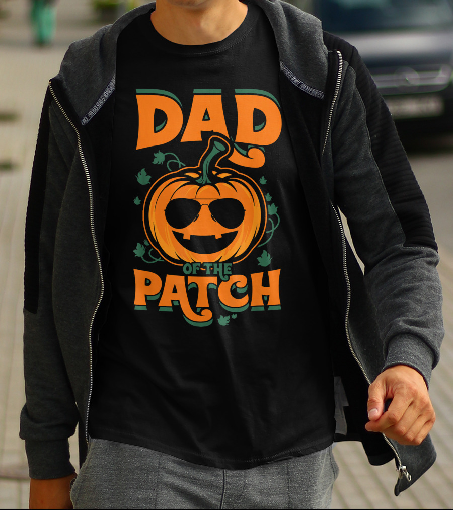 Dad Of The Patch Pumpkin Sunglasses Halloween Family Fun T-Shirt