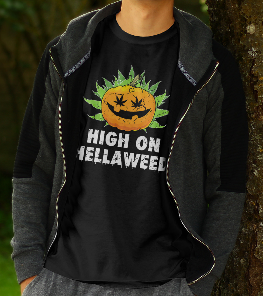 High On Hellaweed Halloween Weed Cannabis Pumpkin Face T-Shirt