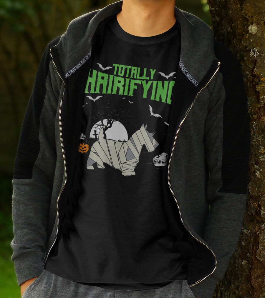 Totally Hairifying Frightening Mummy Sco Halloween Scene T-Shirt