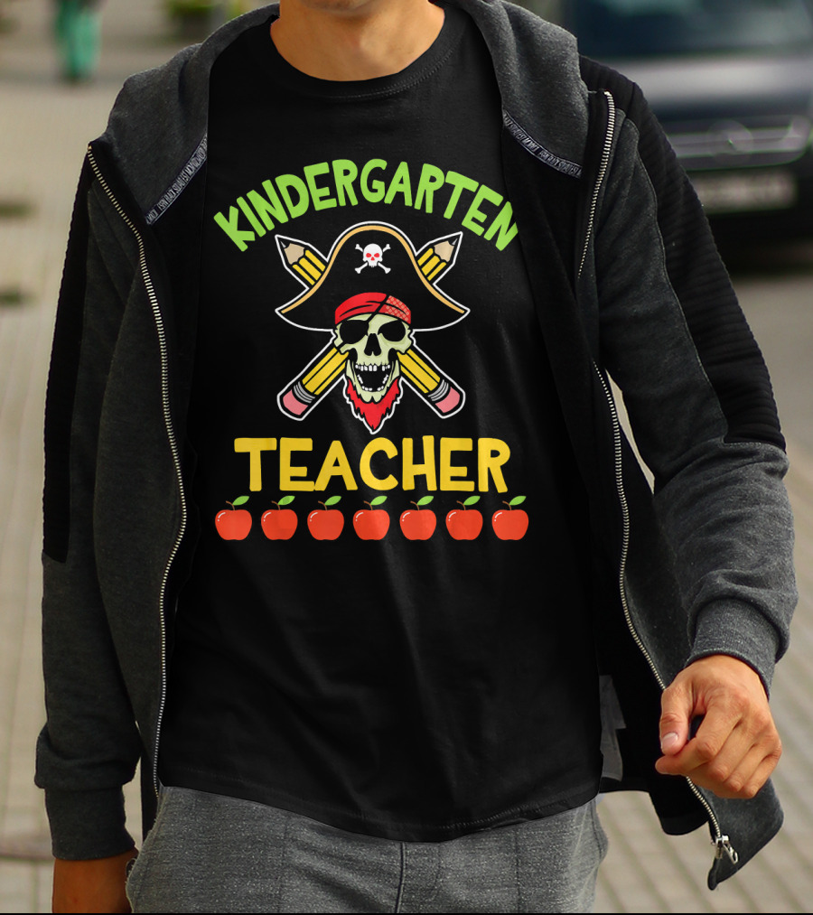 Kindergarten Teacher Pirate Skull Pencils Apples T-Shirt