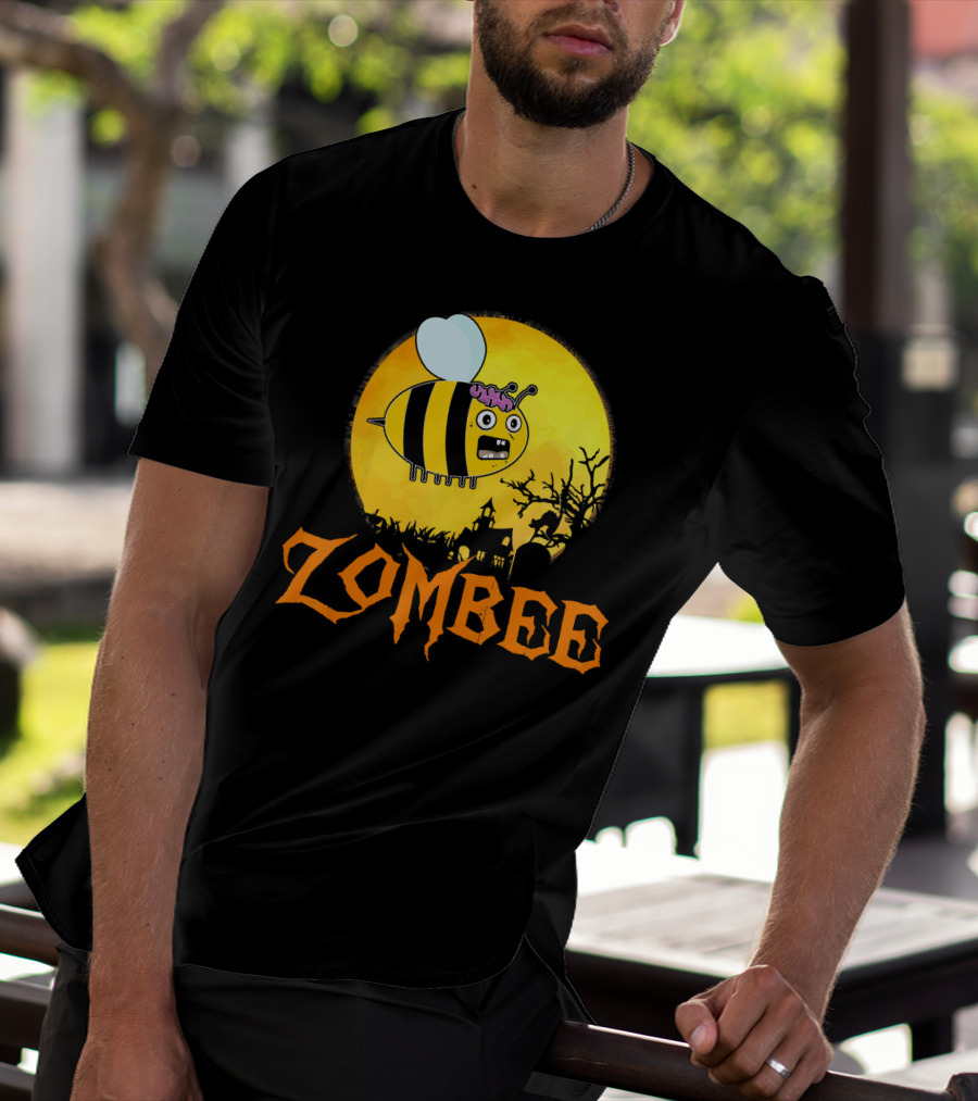 Zombee Funny Zombie Bee Halloween Spooky Moon Scene T-Shirt