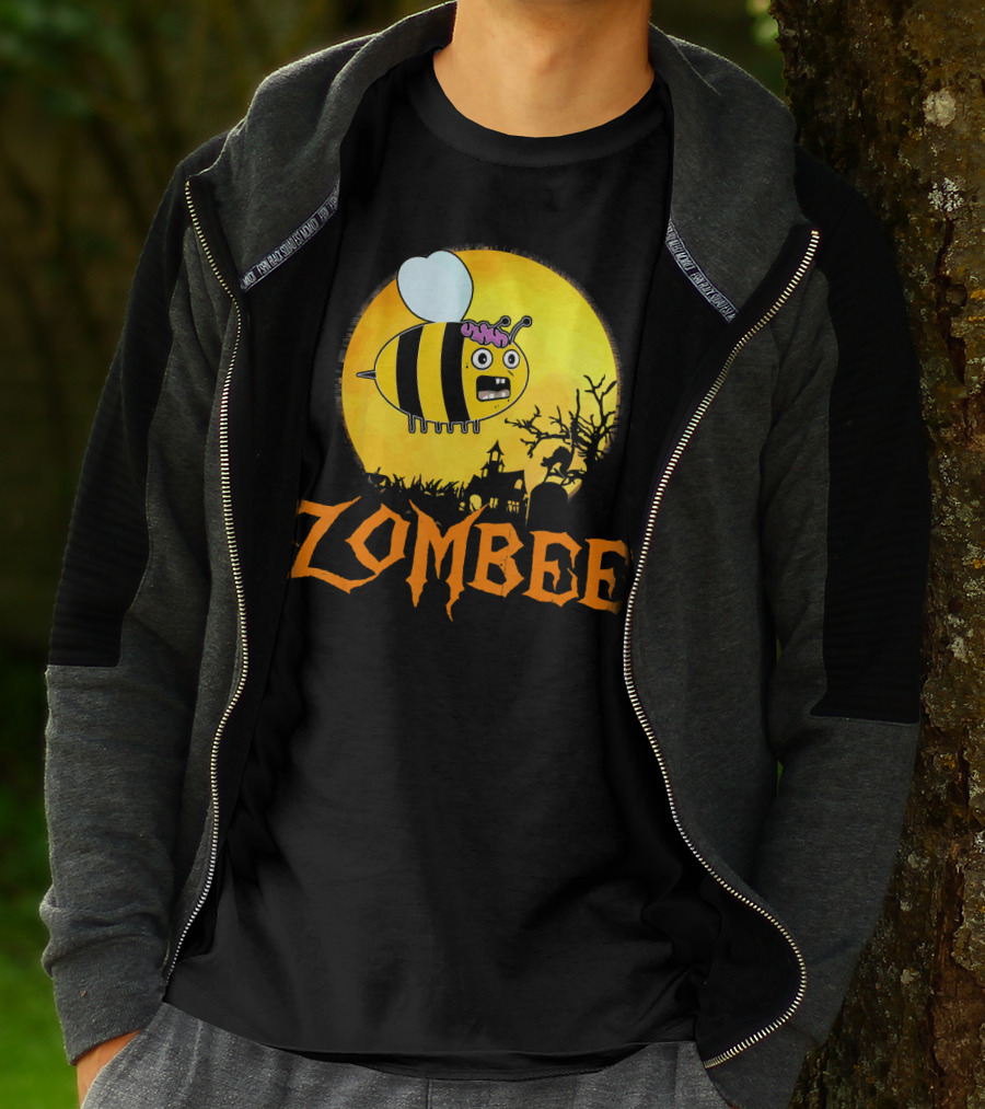 Zombee Funny Zombie Bee Halloween Spooky Moon Scene T-Shirt