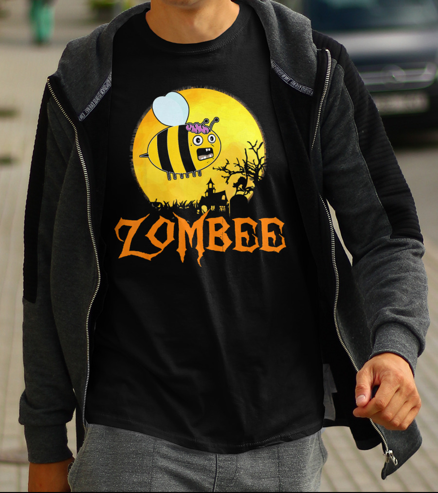 Zombee Funny Zombie Bee Halloween Spooky Moon Scene T-Shirt