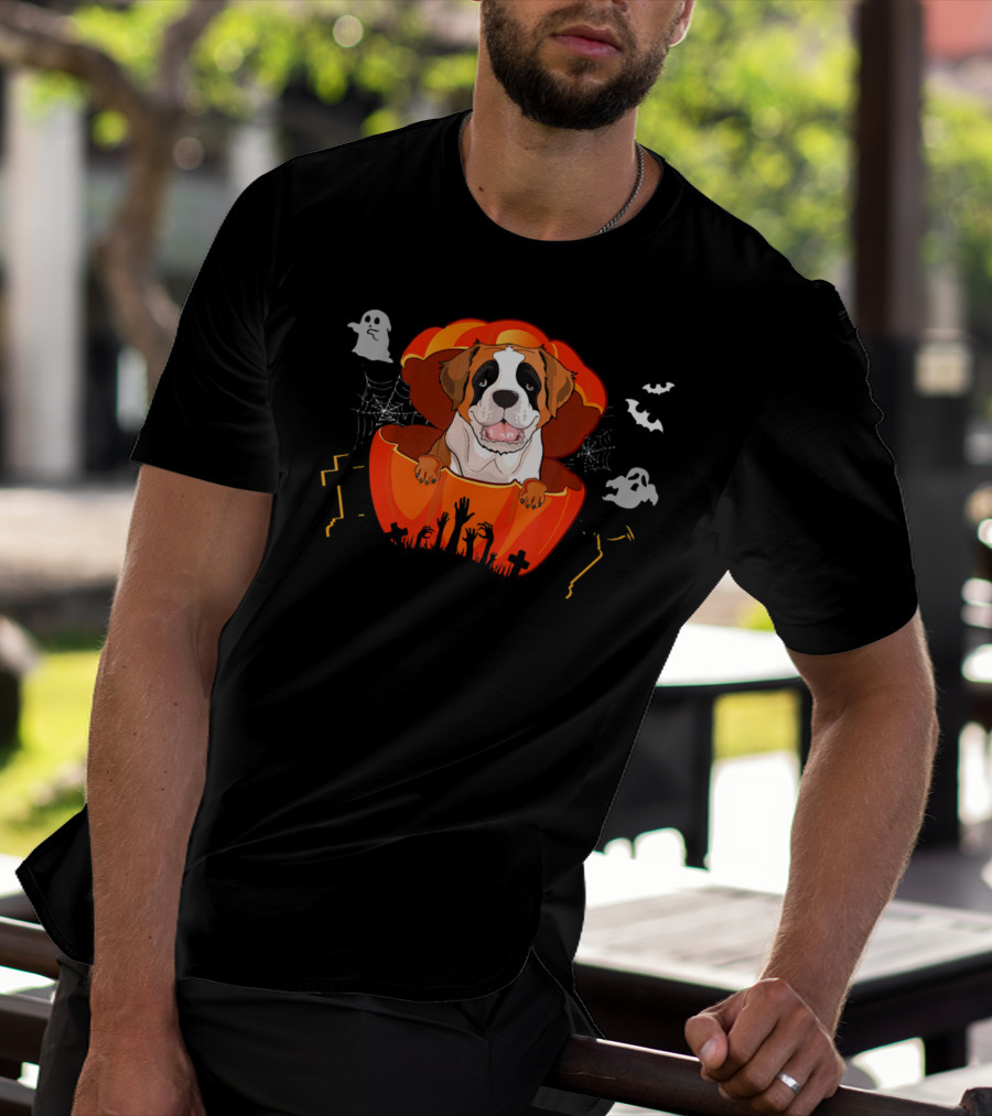 St Bernard Dog In Pumpkin With Ghosts And Bats For Halloween T-Shirt