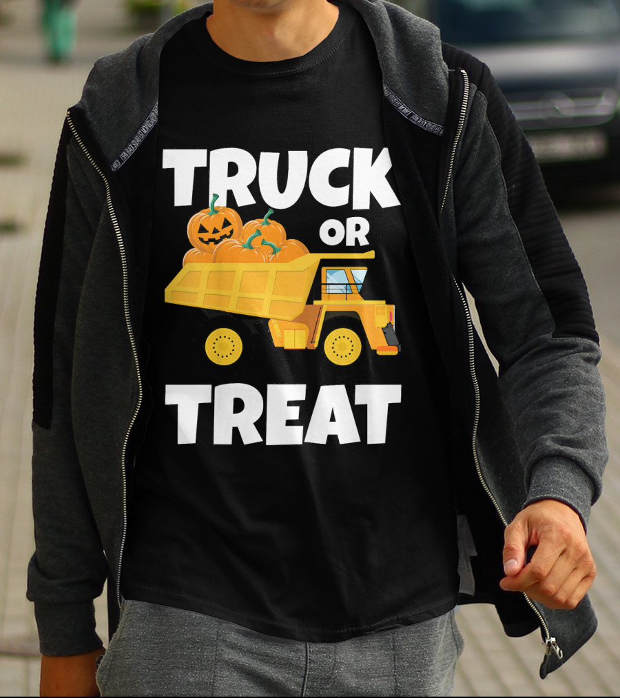 Kids Halloween Toddlers Boys Truck Or Treat Pumpkins T-Shirt