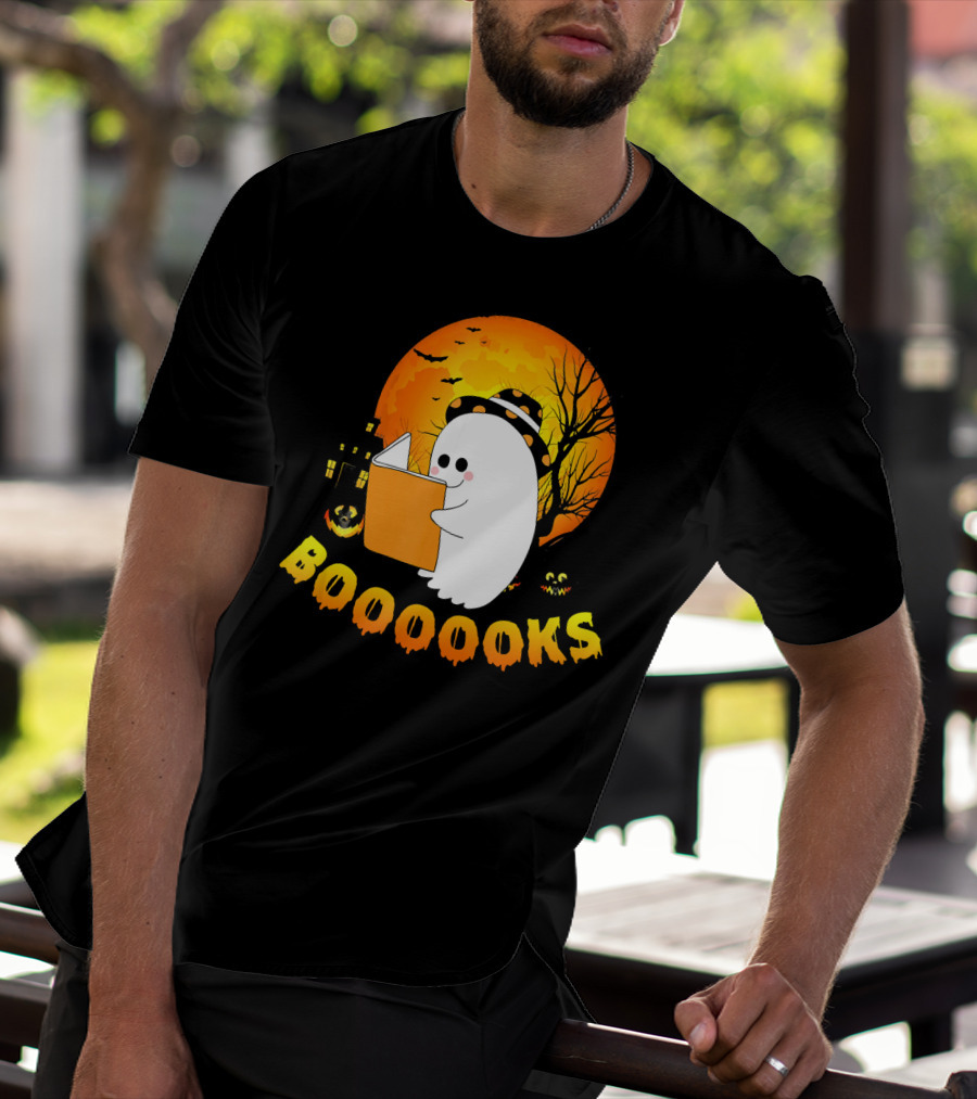 Booooooks Cute Ghost Reading Halloween Book Full Moon Scene T-Shirt