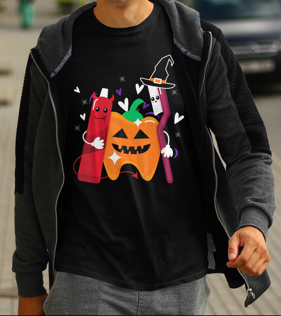 Happy Halloween Costume Toothbrush Tooth With Pumpkin And Toothpaste Characters T-Shirt