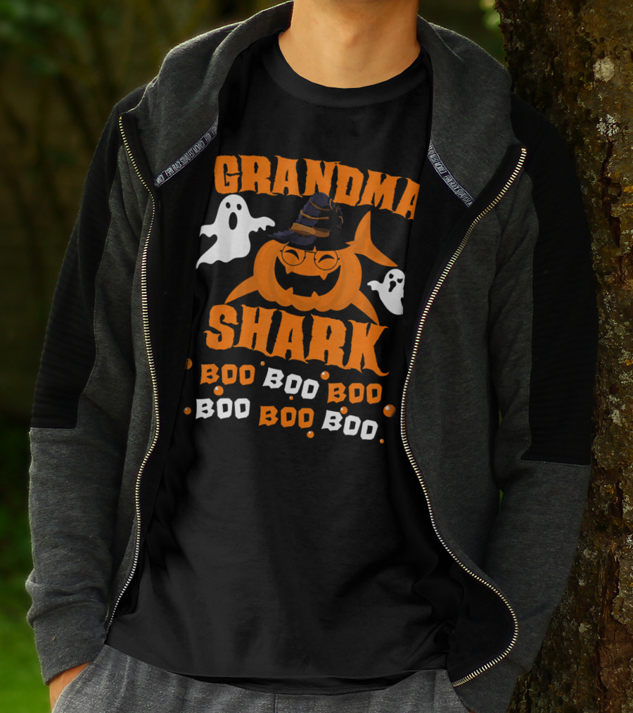 Grandma Shark Witch Boo Boo Boo Halloween Ghosts T-Shirt