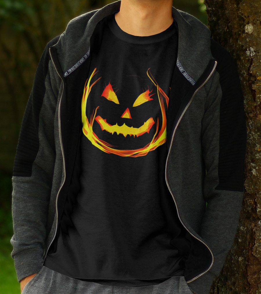 Fun And Spooky Fiery Jack O Lantern Halloween Pumpkin Face T-Shirt