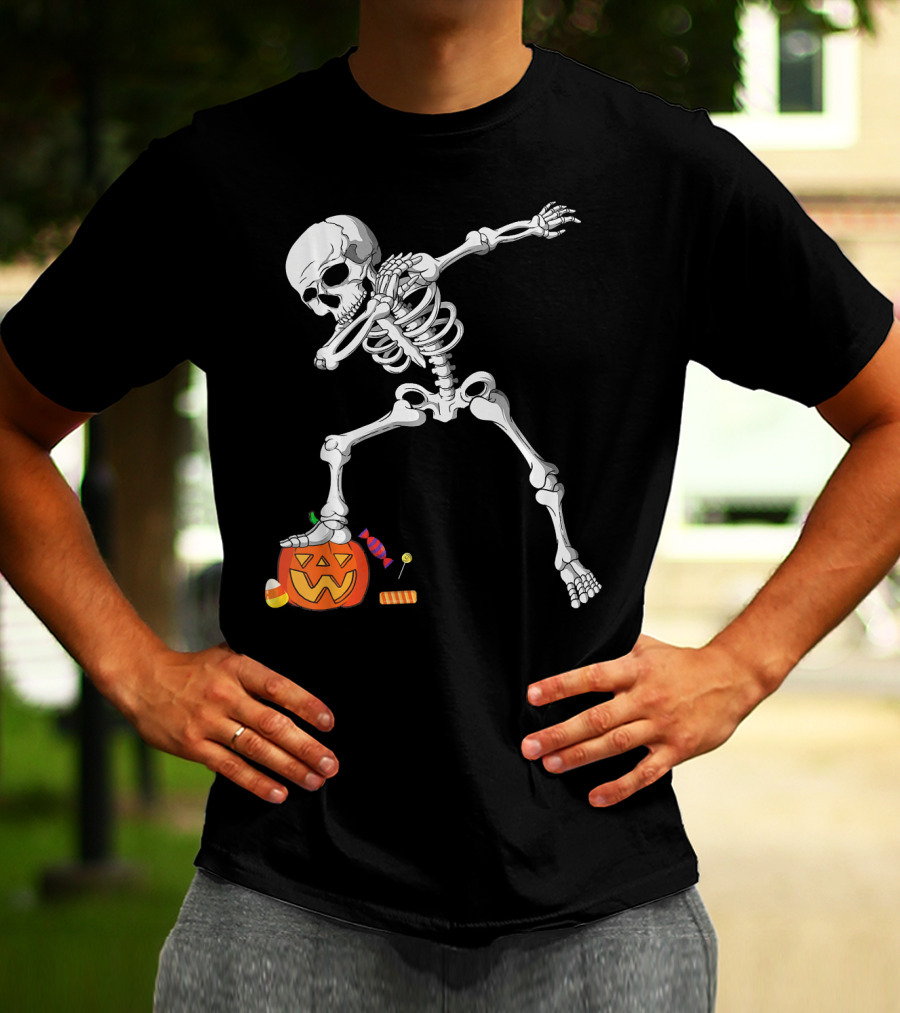 Halloween Skeleton Dabbing On Pumpkin With Candy T-Shirt