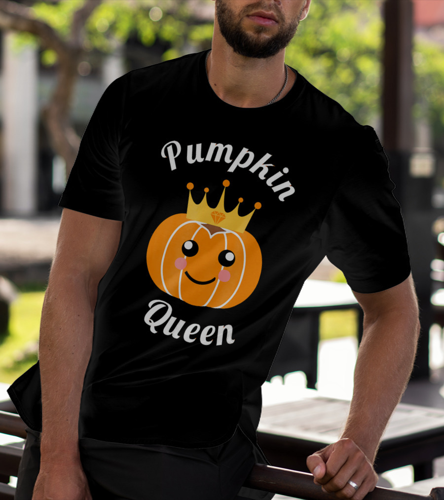 Pumpkin Queen Cute Pumpkin With Crown And Smile T-Shirt