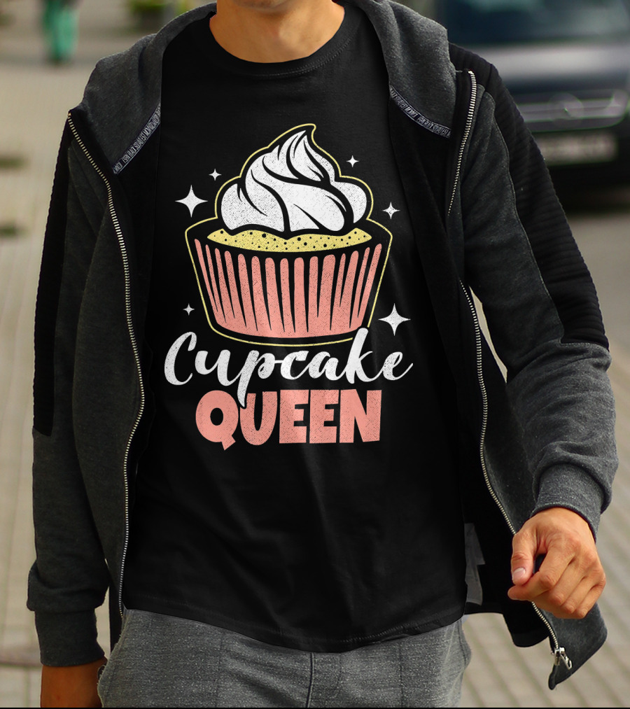 Cupcake Queen Vintage Fun Baking Food T-Shirt