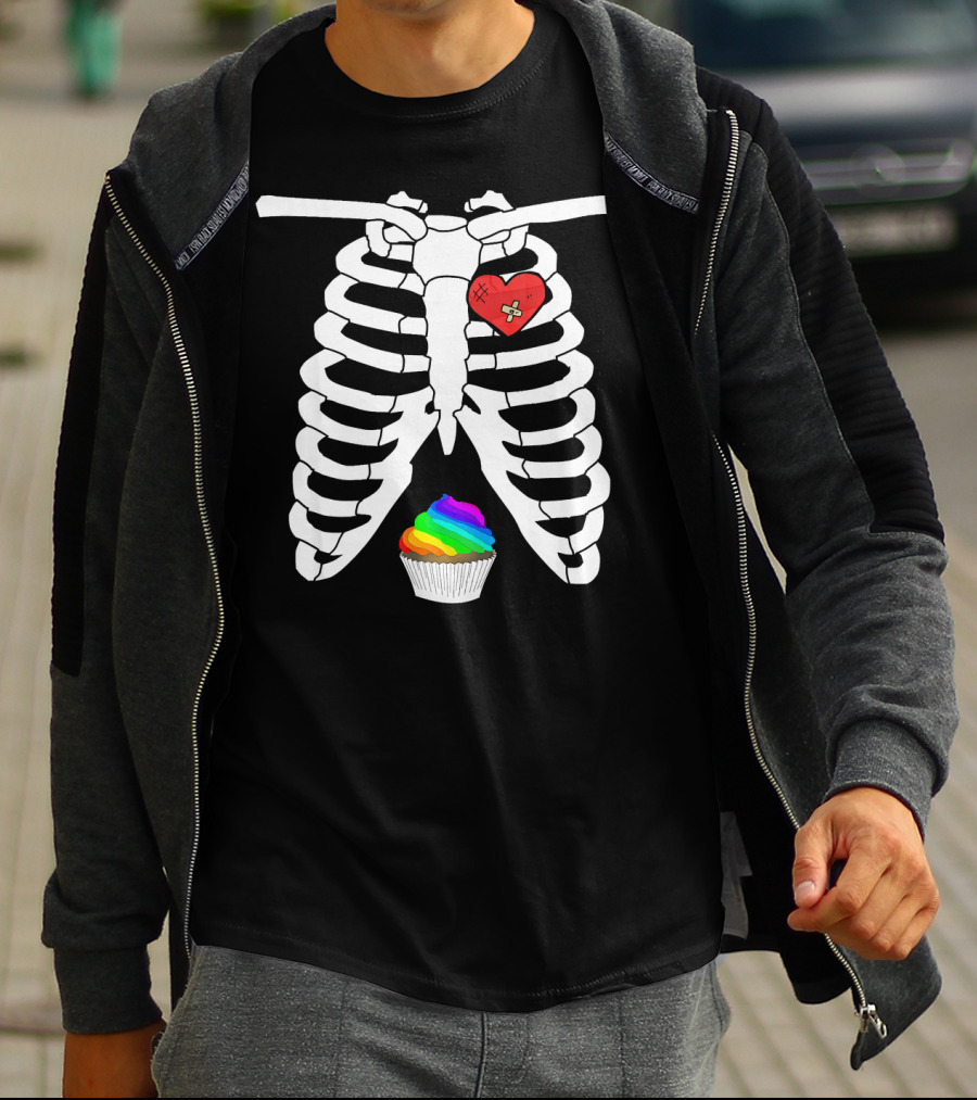Halloween Skeleton X Ray Rainbow Cupcake Heart T-Shirt