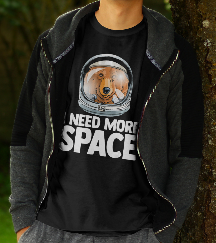 I Need More Space Astronaut Bear Science Helmet T-Shirt