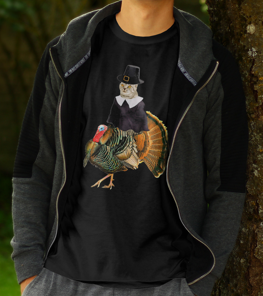 Cat In Pilgrim Outfit On Thanksgiving Turkey T-Shirt