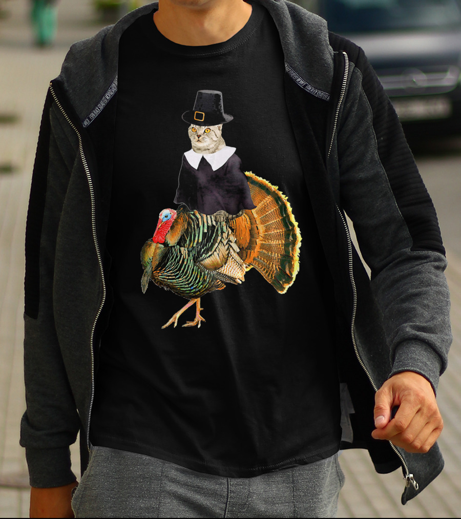 Cat In Pilgrim Outfit On Thanksgiving Turkey T-Shirt