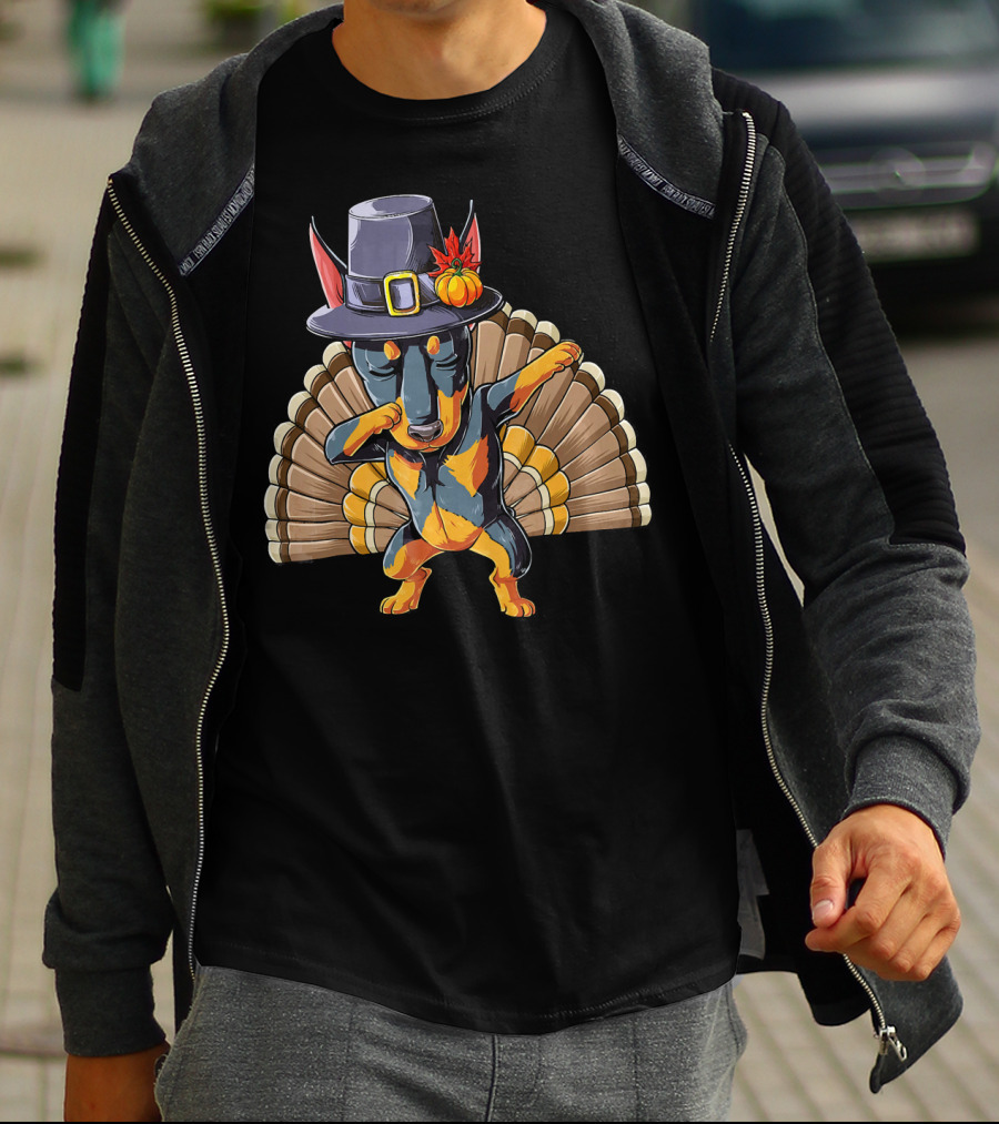 Thanksgiving Pilgrim Hat Dabbing Dog With Turkey Feathers T-Shirt