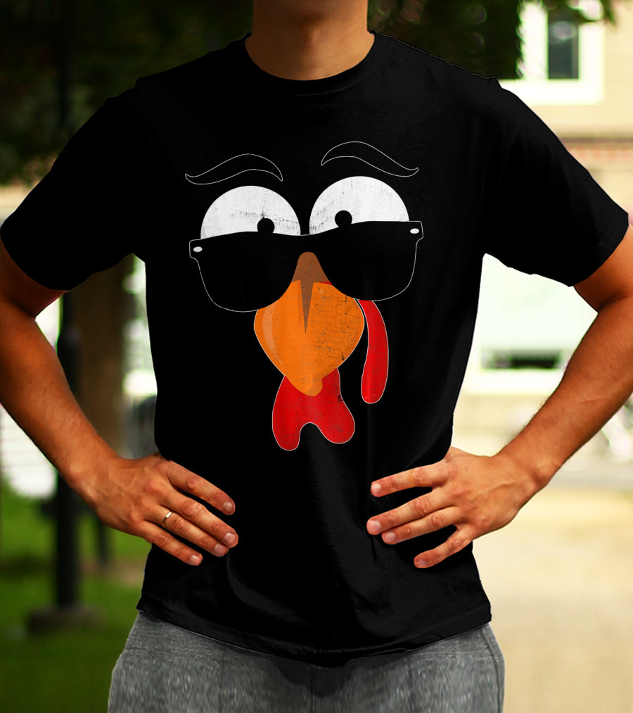 Funny Turkey Face Costume Thanksgiving Humor T-Shirt