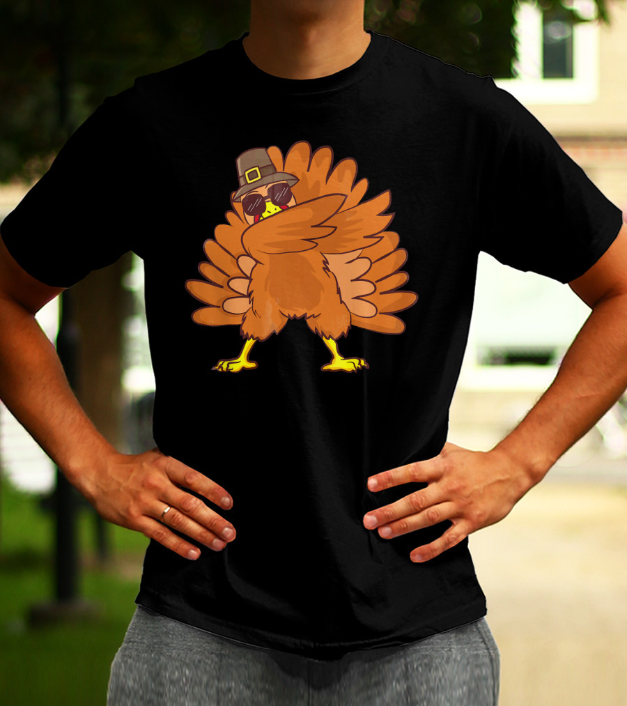 Thanksgiving Turkey Dab Dance With Sunglasses And Pilgrim Hat T-Shirt