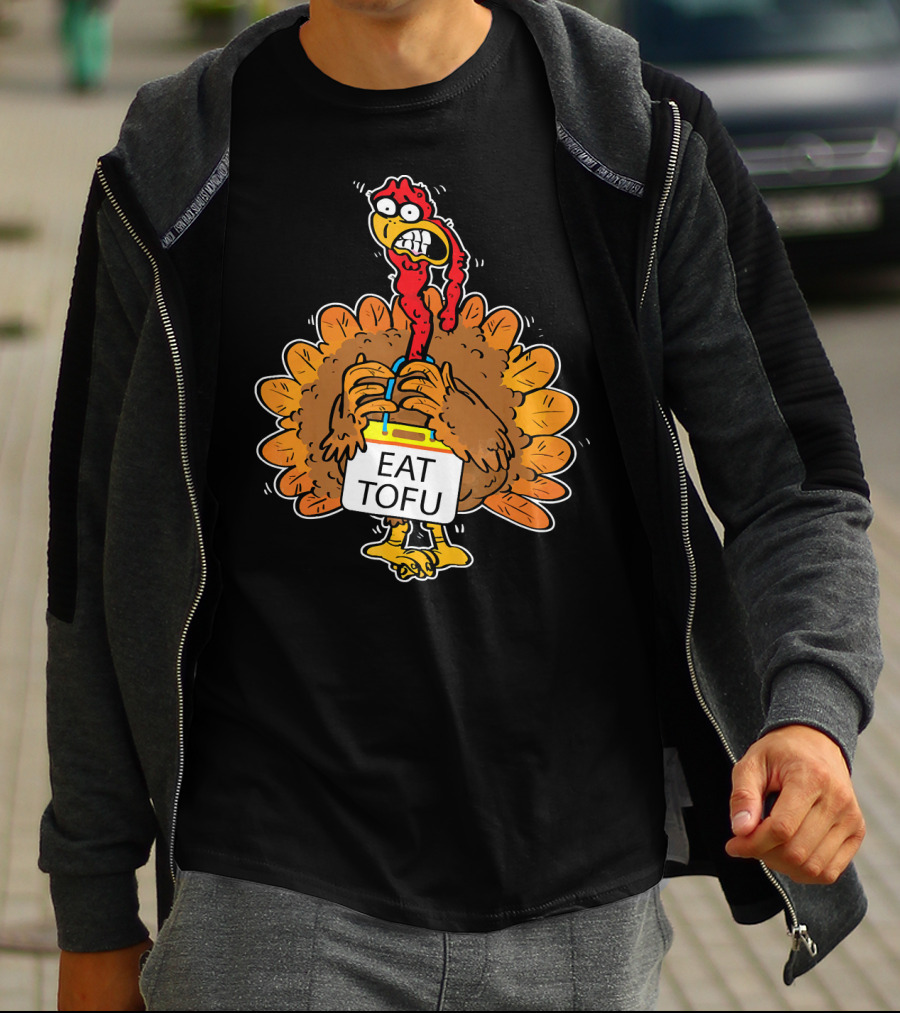 Save A Turkey Eat Tofu Funny Cartoon Turkey Holding Sign T-Shirt