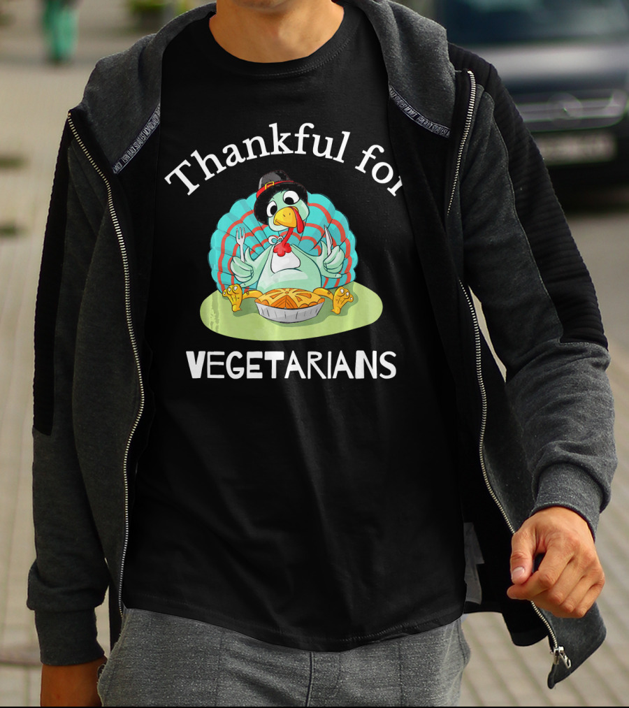 Thankful For Vegetarians Turkey Eating Pie T-Shirt
