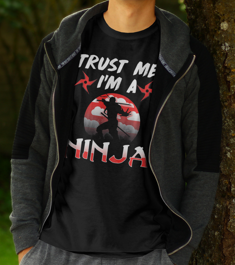 Trust Me I'm A Ninja Shuriken Shadow Silhouette With Red Circle Background T-Shirt