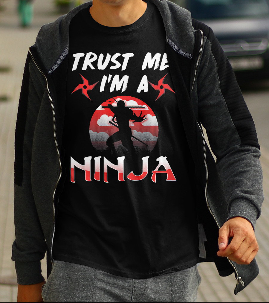 Trust Me I'm A Ninja Shuriken Shadow Silhouette With Red Circle Background T-Shirt