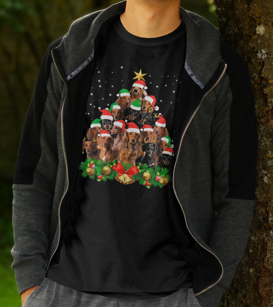 Funny Dachshund Christmas Tree With Santa Hats And Holiday Decorations T-Shirt