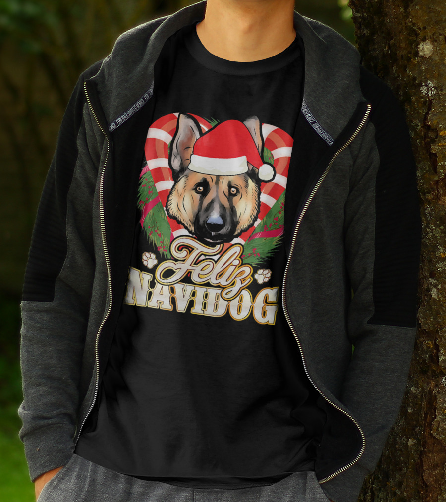Feliz Navidog German Shepherd Santa Hat Christmas Wreath T-Shirt