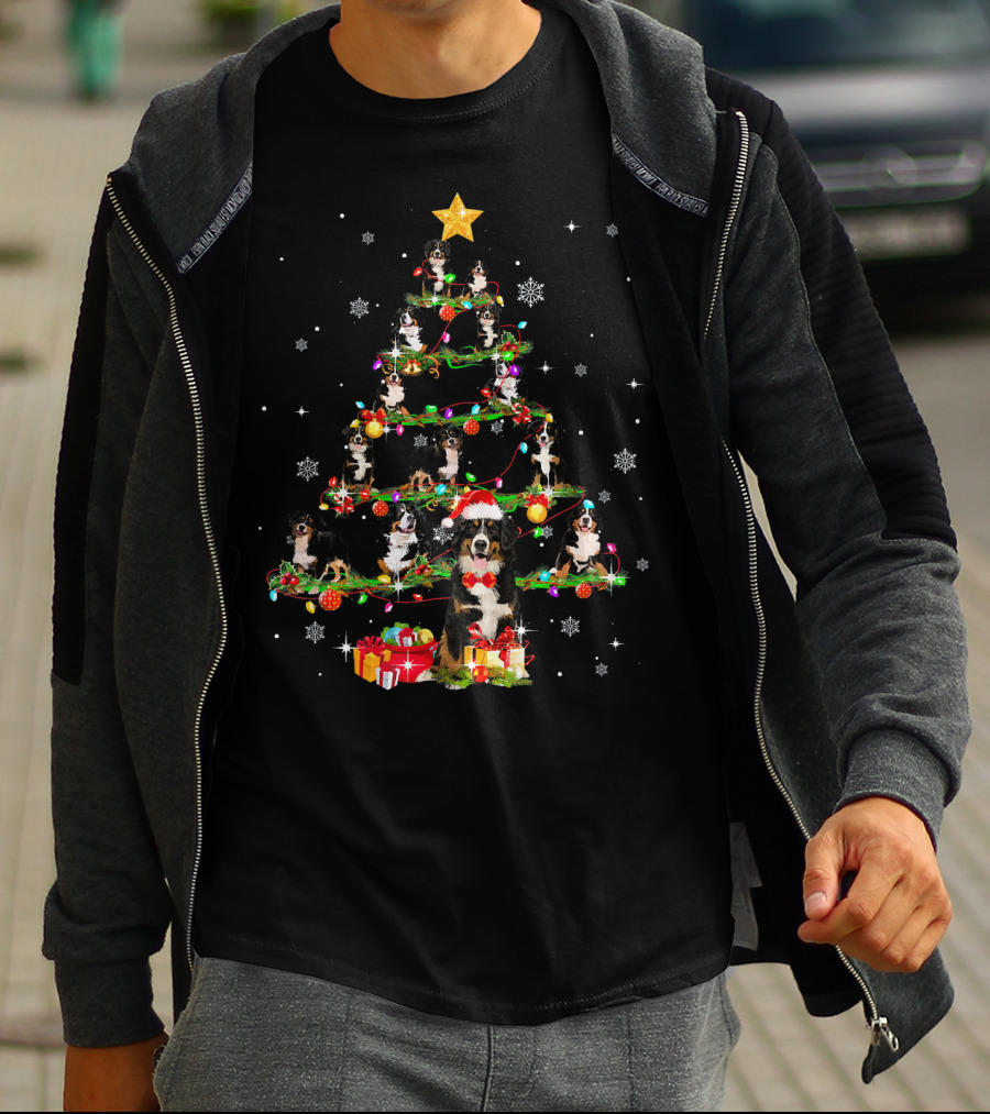 Bernese Mountain Dog Christmas Tree With Santa Hat And Gifts T-Shirt