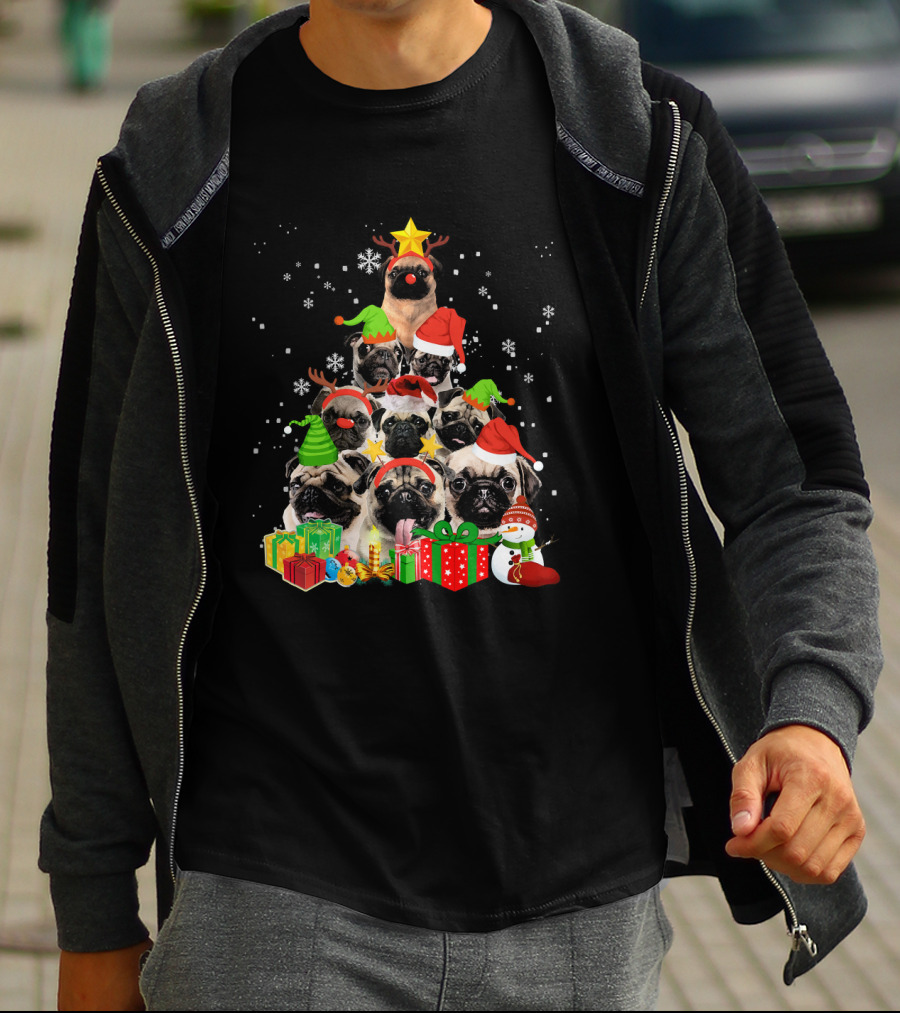 Funny Pug Christmas Tree Xmas With Santa Hats Snowflakes And Gifts T-Shirt