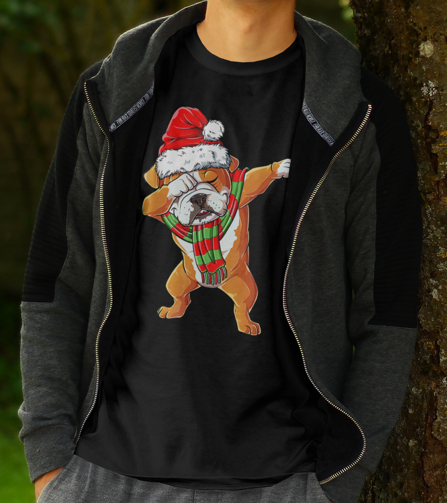 Dabbing English Bulldog Santa Claus With Christmas Hat And Scarf T-Shirt